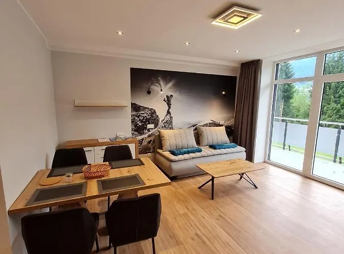 Ferienapartments Bensch - Haus Reiskofel * Reisach